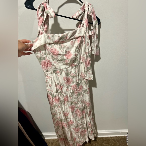 Trixxi Floral Patterned Maxi Dress - Picture 2 of 4